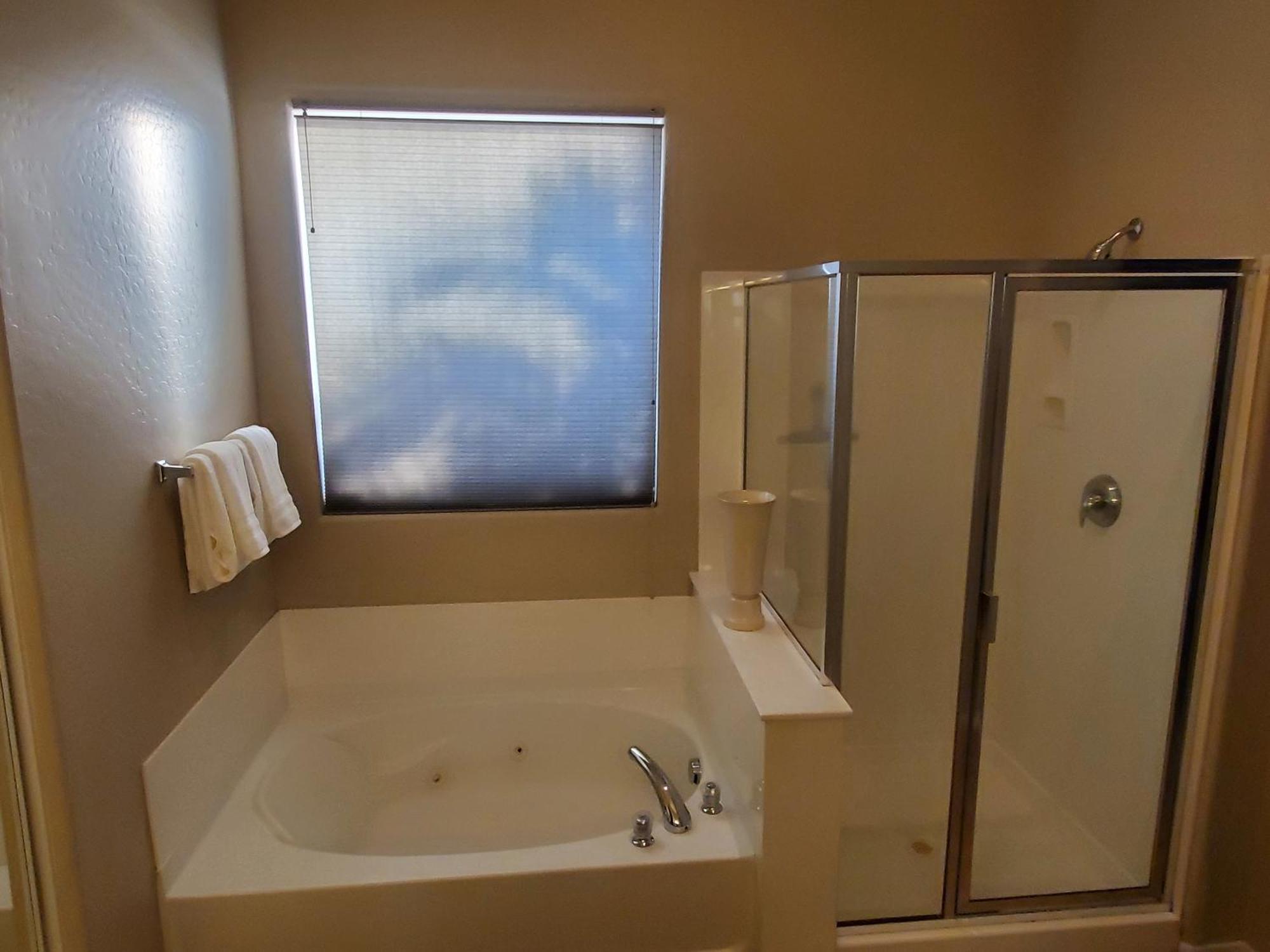 Phoenix II Minutes To Airport And Downtown Phòng bức ảnh